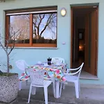 Enjoy A Flat Surrounded By Pools * بيبيوني